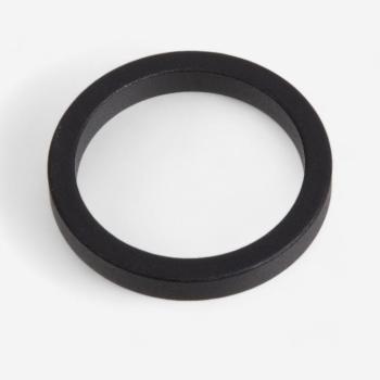 Hézagoló 1 1/8" ahead 5 mm, külső átmérő: 36 MM POLIPROPILÉN, FEKETE Rockrider kép
