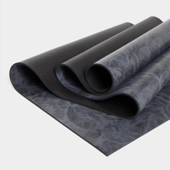 Manduka GRP® ADAPT YOGA MAT csúszásgátló PU felületű gumi jógaszőnyeg 180 x 66 cm x 5 mm Szín: Black Marbled kép